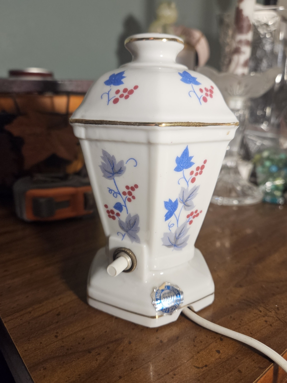 White Porcelain Electric Accent Lamp with Blue Leaf and Red Berry Motif
